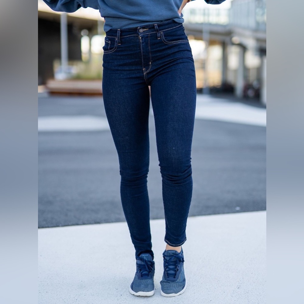 Levi’s 721 High Rise Skinny Jeans